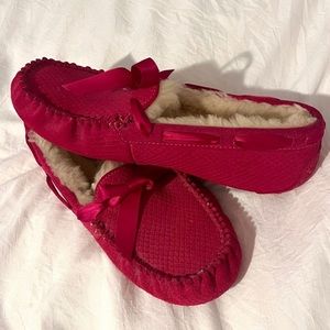 UGG Women’s Moccasin Slipper